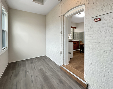 5244 W Altgeld Street - Photo Thumbnail 13