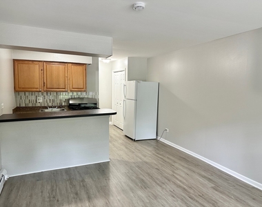1940 Mark Avenue - Photo Thumbnail 1