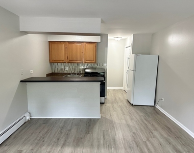 1940 Mark Avenue - Photo Thumbnail 6