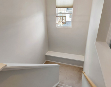 5546 Cambridge Way - Photo Thumbnail 12