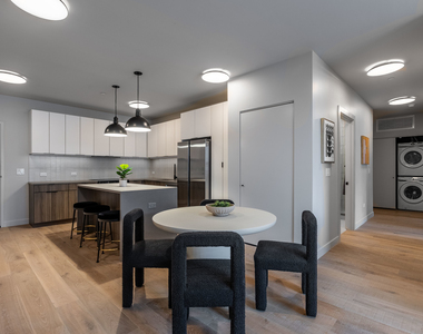 1706 Sherman Avenue - Photo Thumbnail 4
