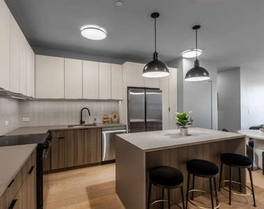 1706 Sherman Avenue - Photo Thumbnail 5