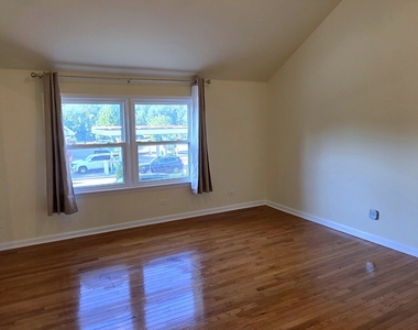 1417 Lake Avenue - Photo Thumbnail 8