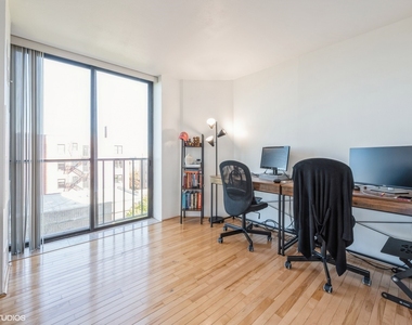 345 W Fullerton Parkway - Photo Thumbnail 10