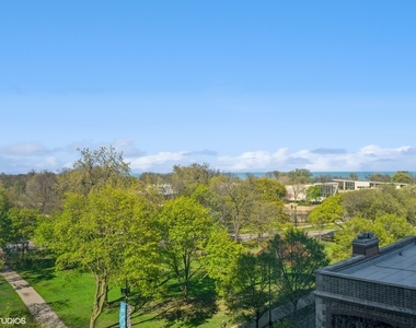 345 W Fullerton Parkway - Photo Thumbnail 13