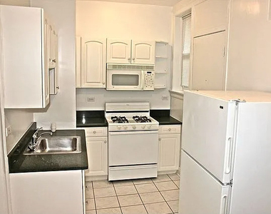 903 W Sunnyside Avenue - Photo Thumbnail 1