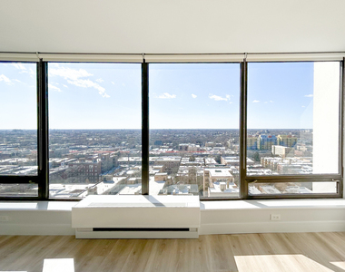 5445 N Sheridan Road - Photo Thumbnail 4