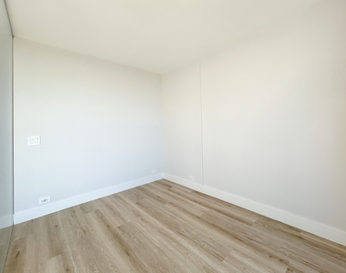 5445 N Sheridan Road - Photo Thumbnail 3