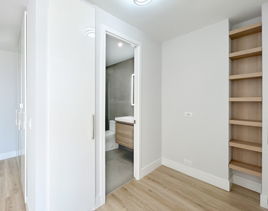 5445 N Sheridan Road - Photo Thumbnail 6