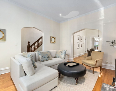 2112 N Dayton Street - Photo Thumbnail 6
