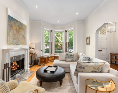 2112 N Dayton Street - Photo Thumbnail 4