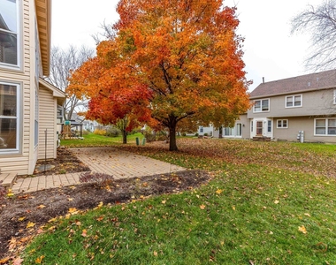 1551 Crowfoot Circle N - Photo Thumbnail 35