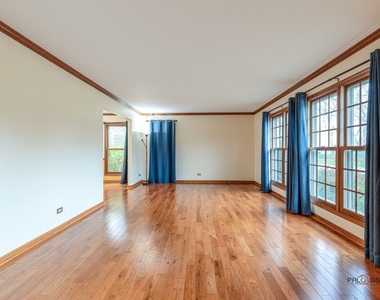 1551 Crowfoot Circle N - Photo Thumbnail 4