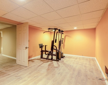 1551 Crowfoot Circle N - Photo Thumbnail 32