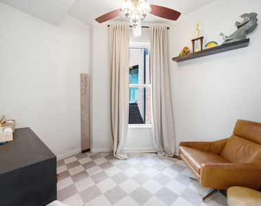3742 N Janssen Avenue - Photo Thumbnail 8