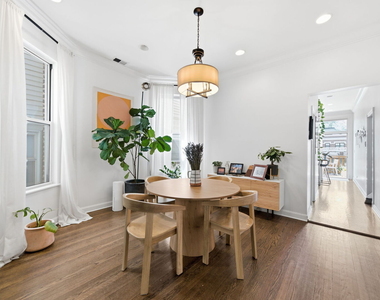 3742 N Janssen Avenue - Photo Thumbnail 1