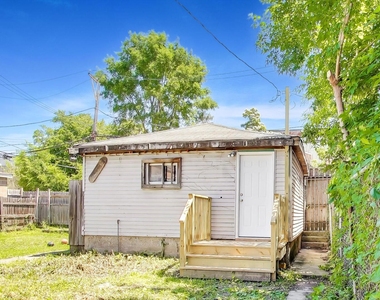 1821 S Fairfield Avenue - Photo Thumbnail 28