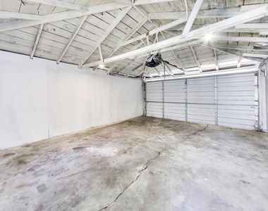 1821 S Fairfield Avenue - Photo Thumbnail 29