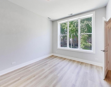 1821 S Fairfield Avenue - Photo Thumbnail 13