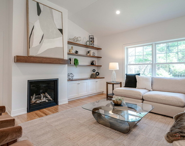 707 Brierhill Road - Photo Thumbnail 5