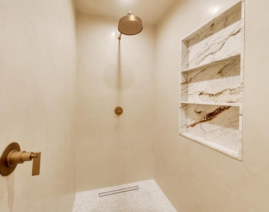 45 E Division Street - Photo Thumbnail 26