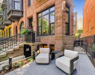 45 E Division Street - Photo Thumbnail 3