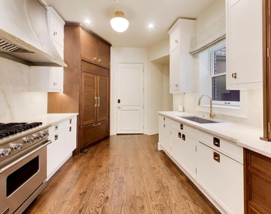 45 E Division Street - Photo Thumbnail 14