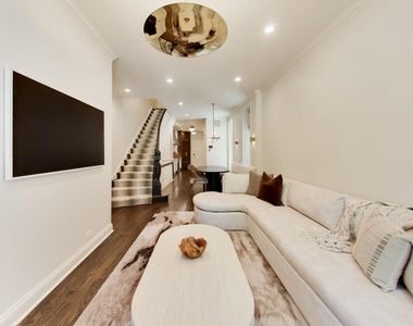 45 E Division Street - Photo Thumbnail 6