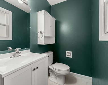 15954 Ozark Avenue - Photo Thumbnail 8