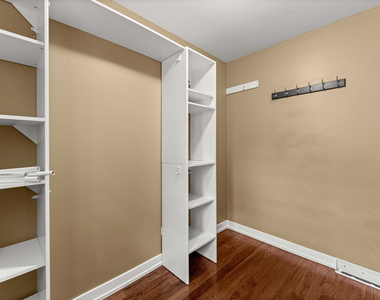 15954 Ozark Avenue - Photo Thumbnail 7