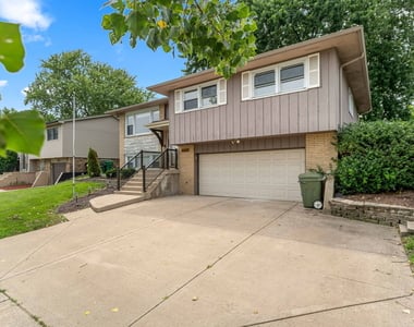 15954 Ozark Avenue - Photo Thumbnail 1