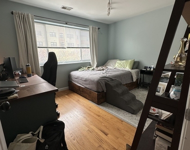 5953 N Kenmore Avenue - Photo Thumbnail 10