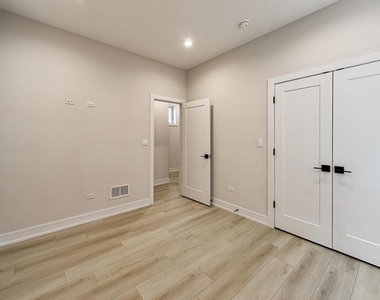 5157 S Wabash Avenue - Photo Thumbnail 11