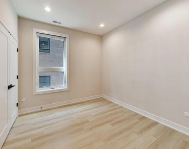 5157 S Wabash Avenue - Photo Thumbnail 10