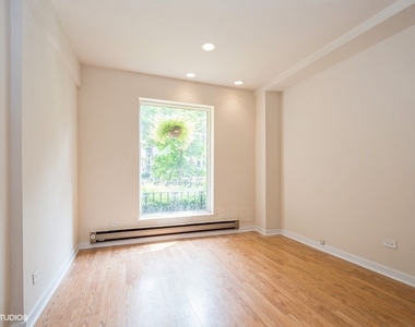 1504 N Dearborn Parkway - Photo Thumbnail 2