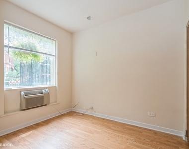 1504 N Dearborn Parkway - Photo Thumbnail 1