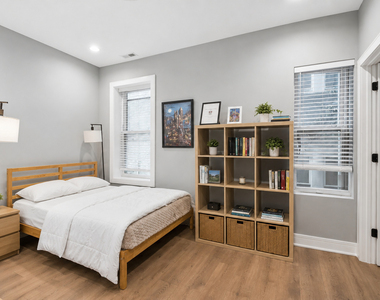 4925 N Albany Avenue - Photo Thumbnail 4