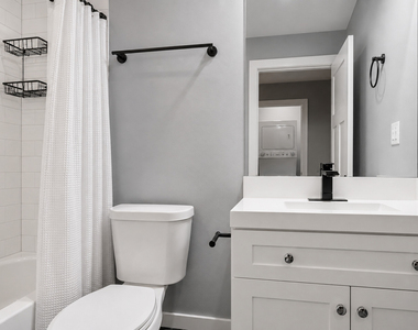4925 N Albany Avenue - Photo Thumbnail 8