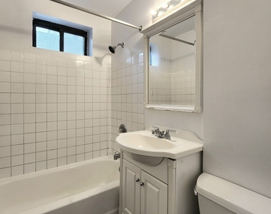 1430 N Dearborn Parkway - Photo Thumbnail 1