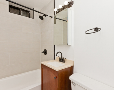1430 N Dearborn Parkway - Photo Thumbnail 1