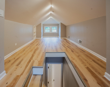 523 S Monterey Avenue - Photo Thumbnail 9