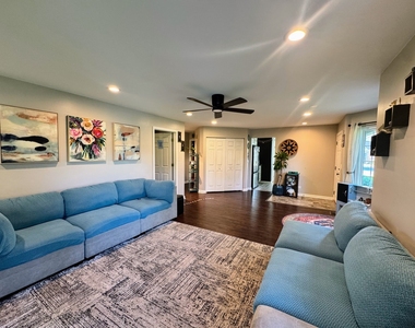 115 E Fabish Drive - Photo Thumbnail 6