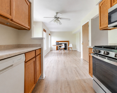 21258 W Cascade Court - Photo Thumbnail 9