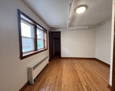 1928 Grove Avenue - Photo Thumbnail 7