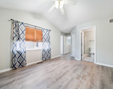 2926 Gypsum Circle - Photo Thumbnail 12