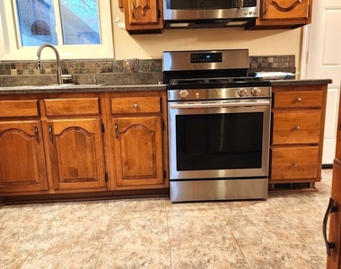 209 N Stevenson Lane - Photo Thumbnail 8