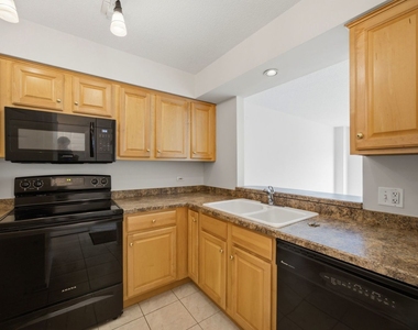470 Fawell Boulevard - Photo Thumbnail 4