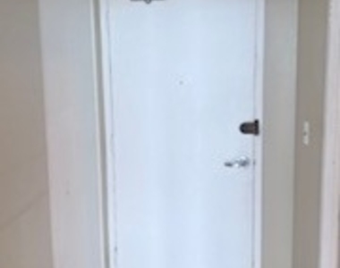 6301 N Sheridan Avenue - Photo Thumbnail 1