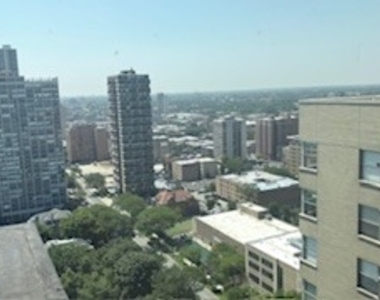 6301 N Sheridan Avenue - Photo Thumbnail 20