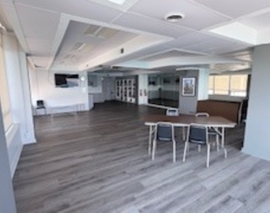 6301 N Sheridan Avenue - Photo Thumbnail 13